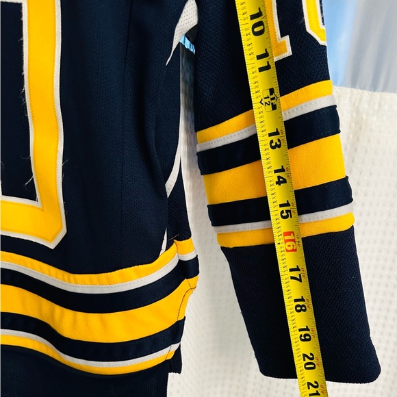 Buffalo Sabres Reebok Jersey, YOUTH SMALL - Picture 5 of 10